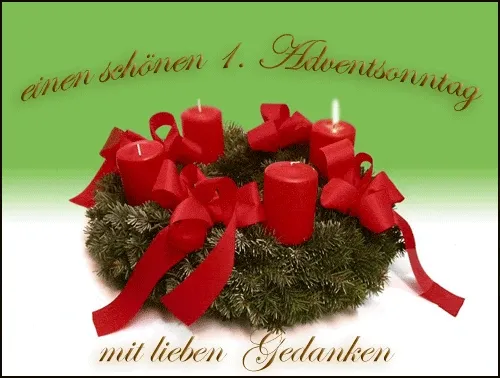 Een adventskrans met vier rode kaarsen en rode strikken op een groene achtergrond.