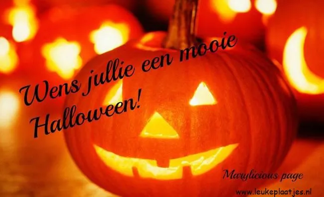 ᐅ afbeelding halloween - Halloween plaatjes Een verlichte pompoen met de tekst: "Wens jullie een mooie Halloween!"