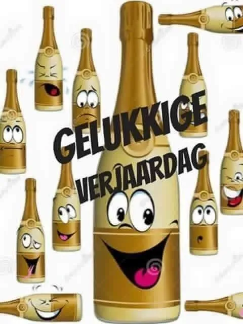 ᐅ afbeelding verjaardag man - Verjaardag plaatjes Een feestelijke verjaardag met vrolijke champagneflessen en blije gezichtsuitdrukkingen.