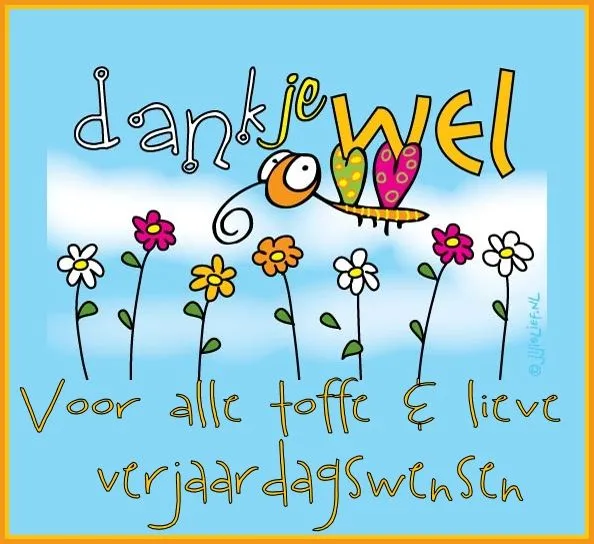 Tekst met kleurrijke bloemen en een vlinder, bedankt voor verjaardag wensen.