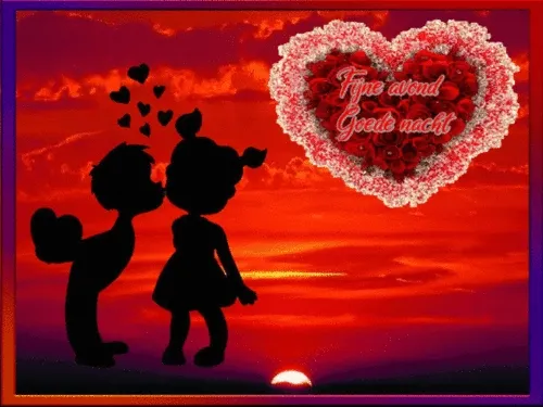 Silhouetten van een stel met een hart en een rode zonsondergang op de achtergrond.