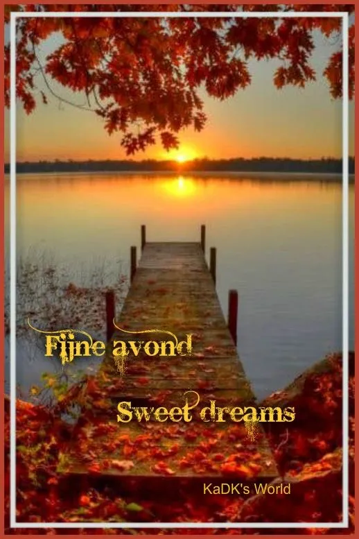 ᐅ fijne avond afbeeldingen - Fijne avond plaatjes Zonsondergang boven een meer met houten steiger en herfstbladeren.