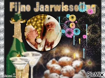 Feestelijke afbeelding met tekst "Fijne Jaarwisseling" en vuurwerk.