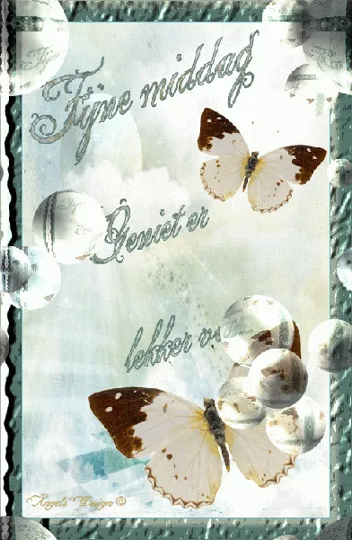 Decoratieve afbeelding met vlinders en tekst "Fijne middag". Strak ontwerp met bollen.