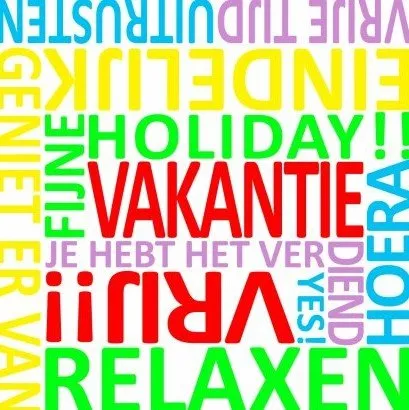 Kleurrijke woorden over vakantie, relaxen en plezier met een feestelijke uitstraling.