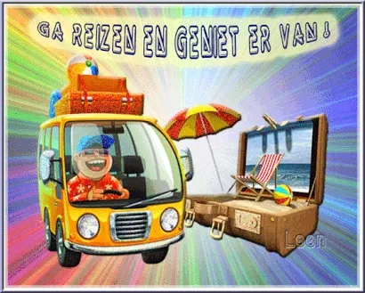Een vrolijke gele bus met bagage, parasol en een strandsetting. Reis en geniet!