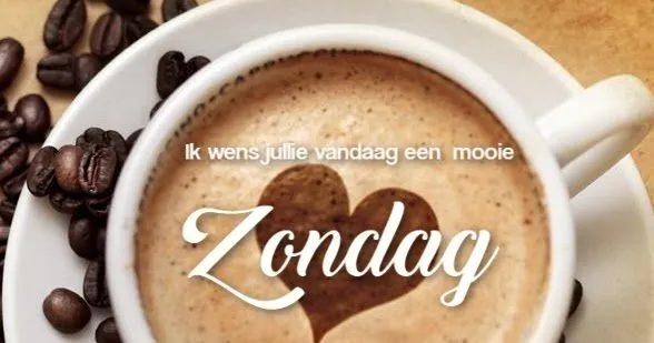 Kopje koffie met tekst 'Zondag' en wensen voor een mooie dag. Koffiebonen eromheen.
