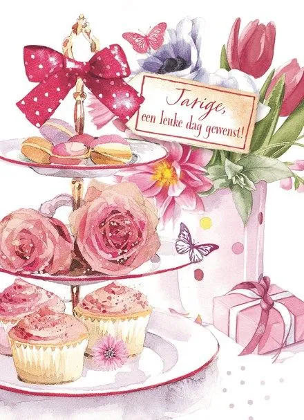 ᐅ gefeliciteerd vrouw - Verjaardag plaatjes Klein taartje met bloemen en een felicitatiekaart op een bord.