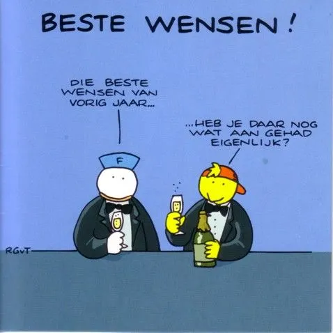 Twee mannen in kleding, proosten met champagne in een feestelijke setting.