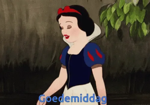 ᐅ goedemiddag gif - Goedemiddag plaatjes Sneeuwwitje glimlacht en zegt "Goedemiddag" in een bosachtige omgeving.