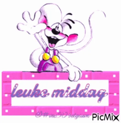 ᐅ goedemiddag gif - Goedemiddag plaatjes Cartoon muis met roze kleren, zwaait en zegt "leuke middag".