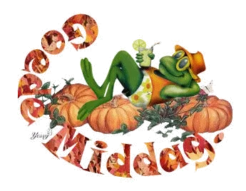 ᐅ goedemiddag plaatjes - Goedemiddag plaatjes Een kikker in een zonnehoed ligt tussen pompoenen en drinkt een cocktail.