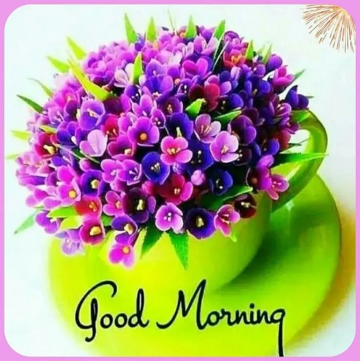 Een groene kop met een kleurrijke bloemenboeket en de tekst 'Good Morning'.