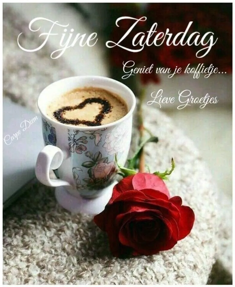 Koffie met een hartvormig melkschuim en een rode roos erbij. Fijne zaterdag gewenst.