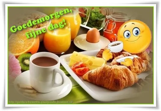 ᐅ goedemorgen zondag - Zondag plaatjes Ontbijttafel met koffie, croissants, kaas, ei en sap. Groene achtergrong en tekst.