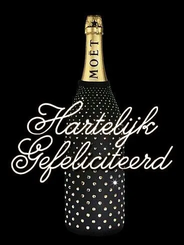 ᐅ hartelijk gefeliciteerd man - Verjaardag plaatjes Fles champagne met zwarte en gouden details, met de tekst "Hartelijk Gefeliciteerd".