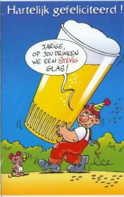 ᐅ hartelijk gefeliciteerd man - Verjaardag plaatjes Een vrolijke man met een groot biertje viert een verjaardag met een muisje.