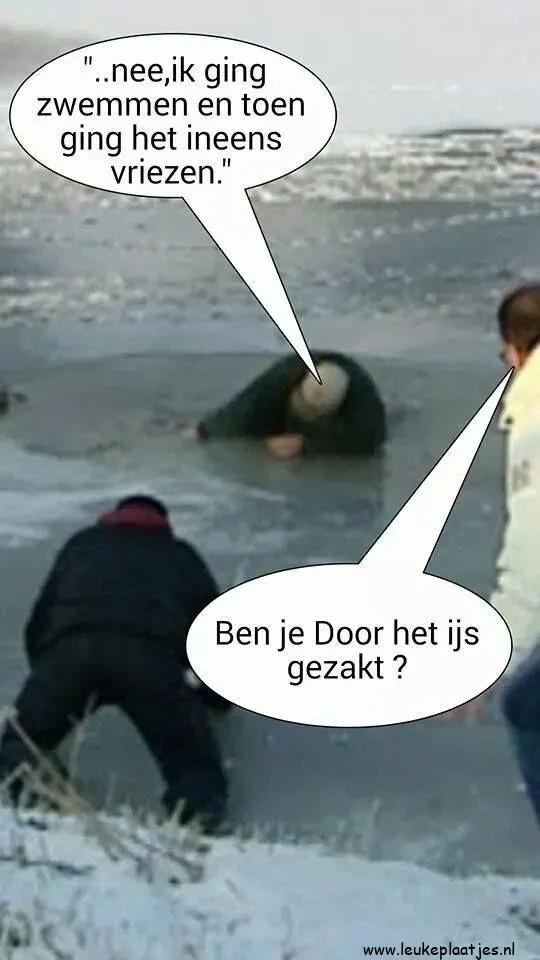 ᐅ humor winter plaatjes - Winter plaatjes Twee mensen helpen iemand die in het ijs is gevallen, met tekstballonnen boven hen.