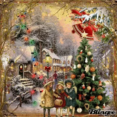 Drie kinderen in winterkleding met een kerstboom en sneeuwlandschap op de achtergrond.