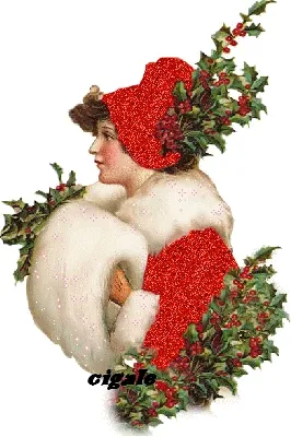 Vrouw in een rode kerstoutfit met hulst, kijkt in profiel.