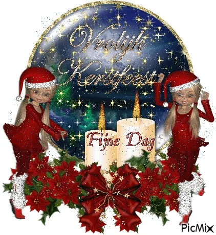 ᐅ kerstmis foto - Kerst plaatjes Twee kerstelfen in rode jurken met kaarsen en een kerstgroet op de achtergrond.