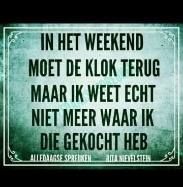 ᐅ klok terug grappig - Wintertijd plaatjes Tekst op groene achtergrond over de klok terugzetten in het weekend.