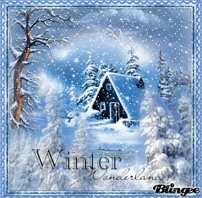 ᐅ koffie plaatje winter - Winter plaatjes Sneeuwlandschap met een houten huisje en bomen in een winterse omgeving.