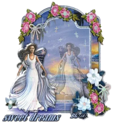 Droomachtige vrouw in een witte jurk met bloemen en een spiegelachtige achtergrond.