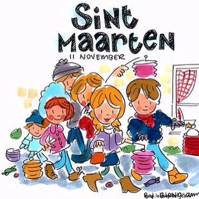 Kinderen vieren Sint Maarten met lampionnen en vrolijke kleding.