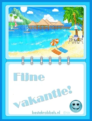 Een zonnig strand met parasols en ligstoelen, met de tekst "Fijne vakantie!" erbij.