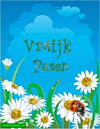 Achtergrond met blauwe lucht, bloemen en de tekst "Vrolijk Pasen." Een lieveheersbeestje erbij.