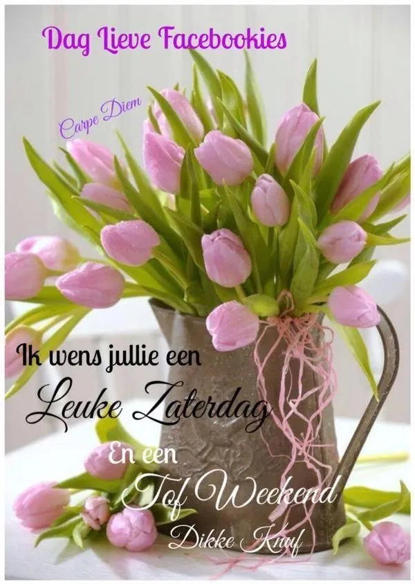 Roze tulpen in een oude vaas met een tekstgroet voor het weekend.